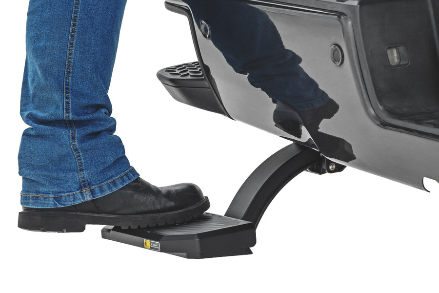 Rough Country - Retractable Bed Step - Manual Pull - Chevy/GMC 2500HD/3500HD (15-19) - PW059391